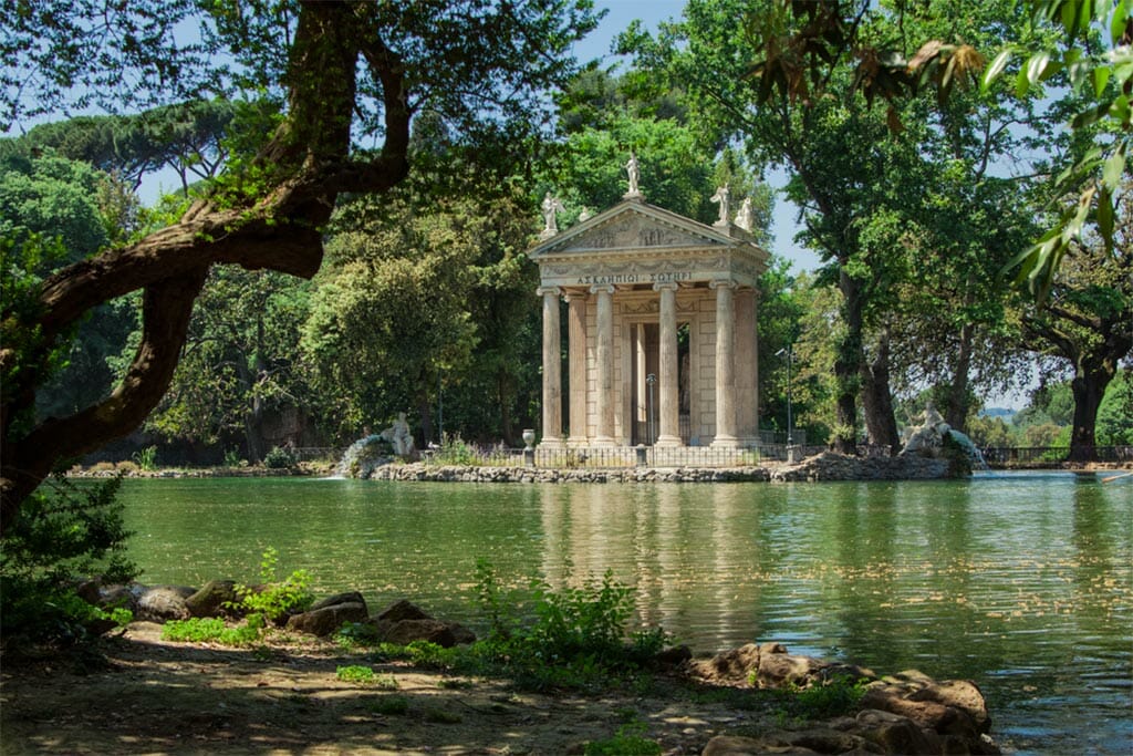 I lunedì della Borghese: una passeggiata nel Parco di Villa Borghese.